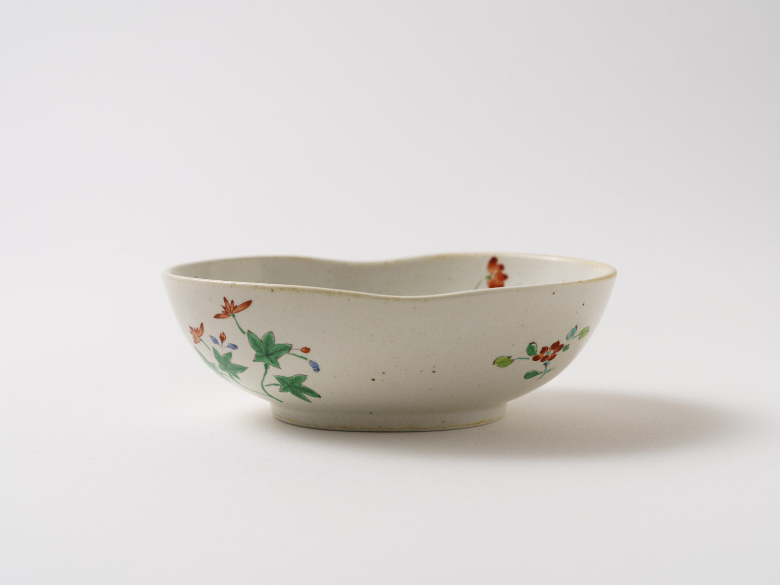 繭型小鉢 新李朝釉錦色絵草花【福泉窯】
