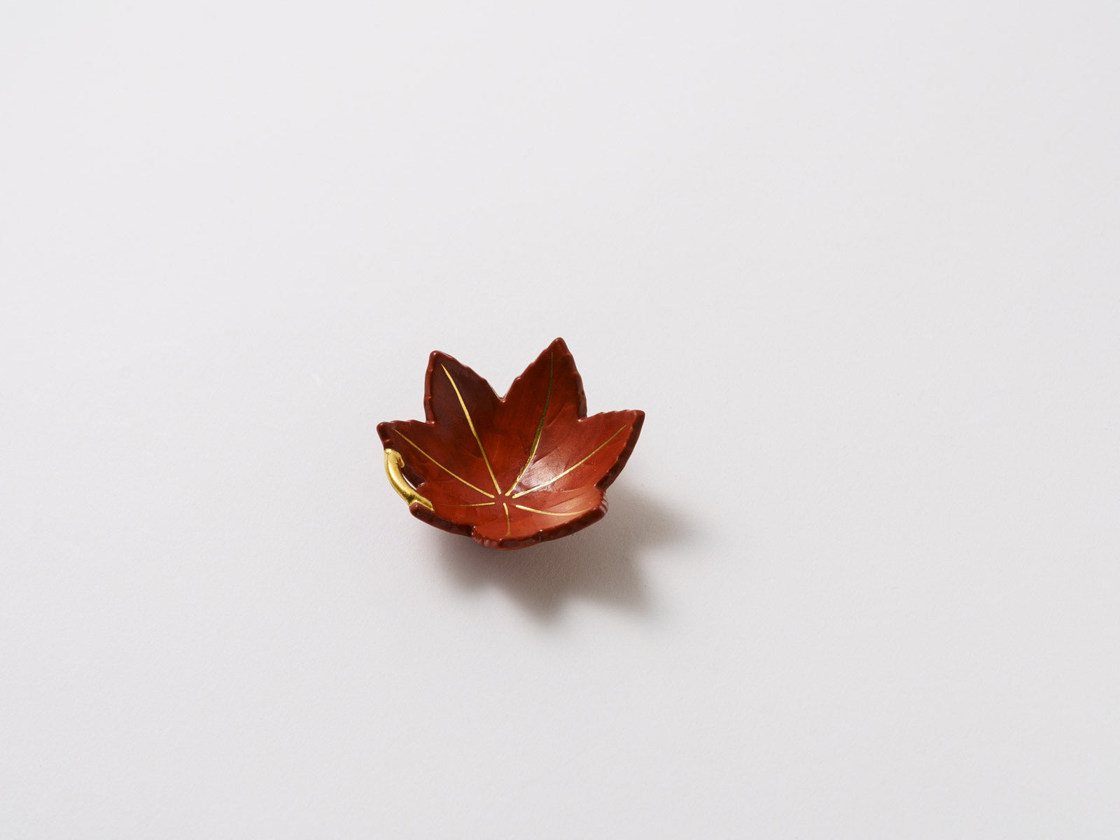 紅葉型珍味 朱巻金彩【福泉窯】