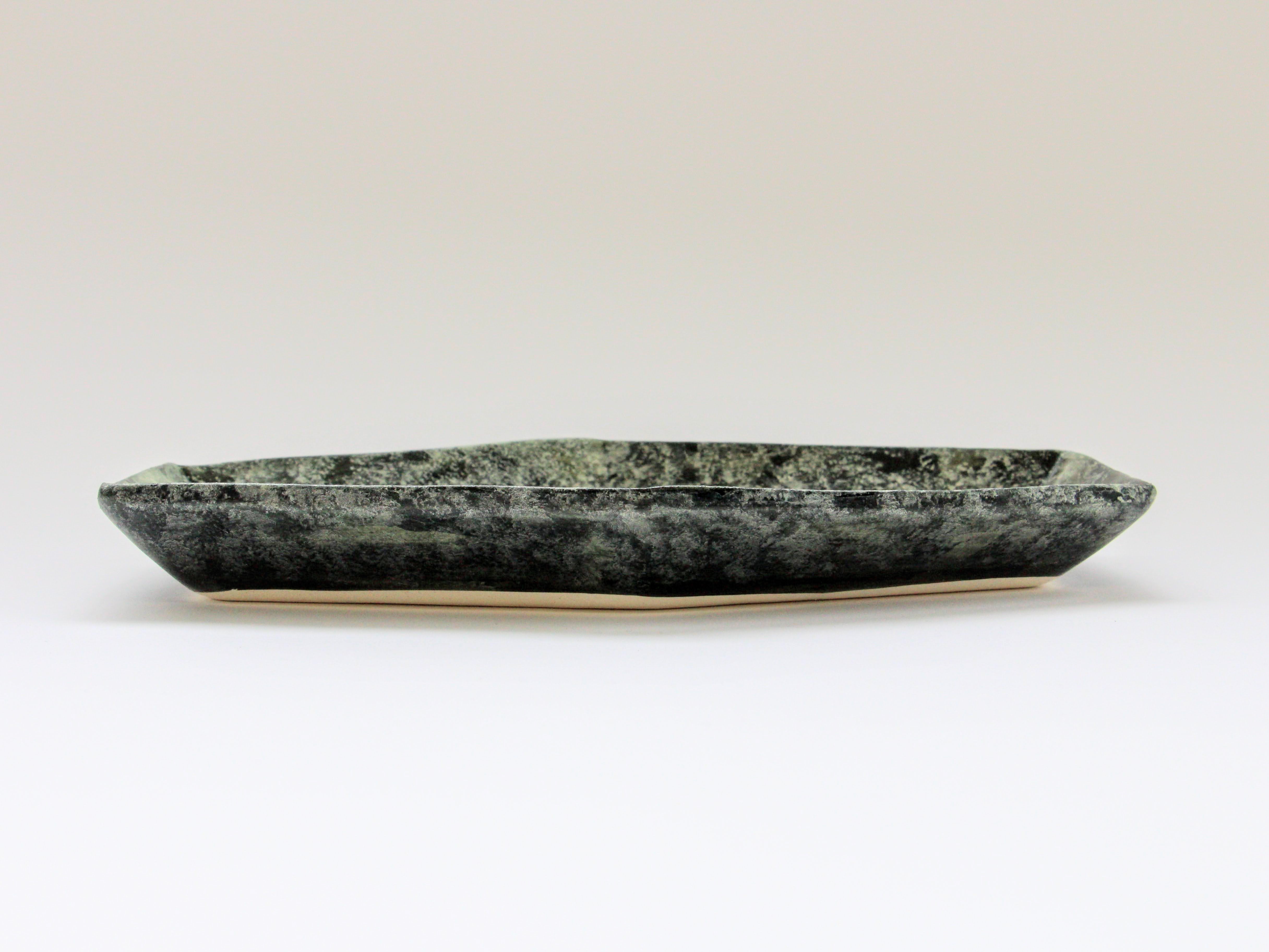 雲母黒彩六角皿 中【喜鶴製陶】