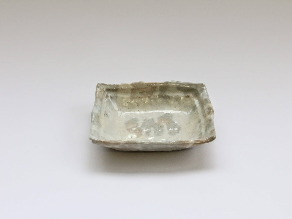 粉引角小皿【小栗大幸】