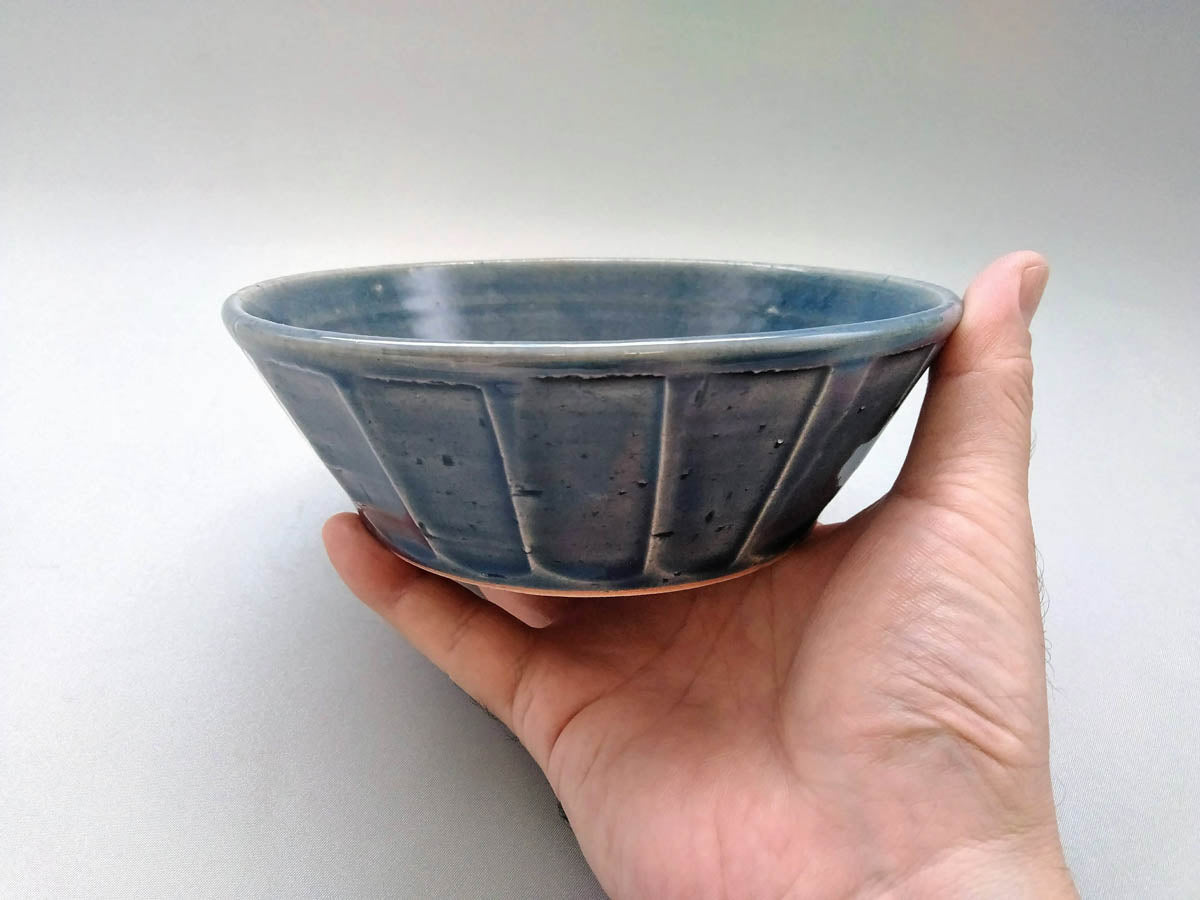 薄藍釉ソギ平小鉢【赤根真次】