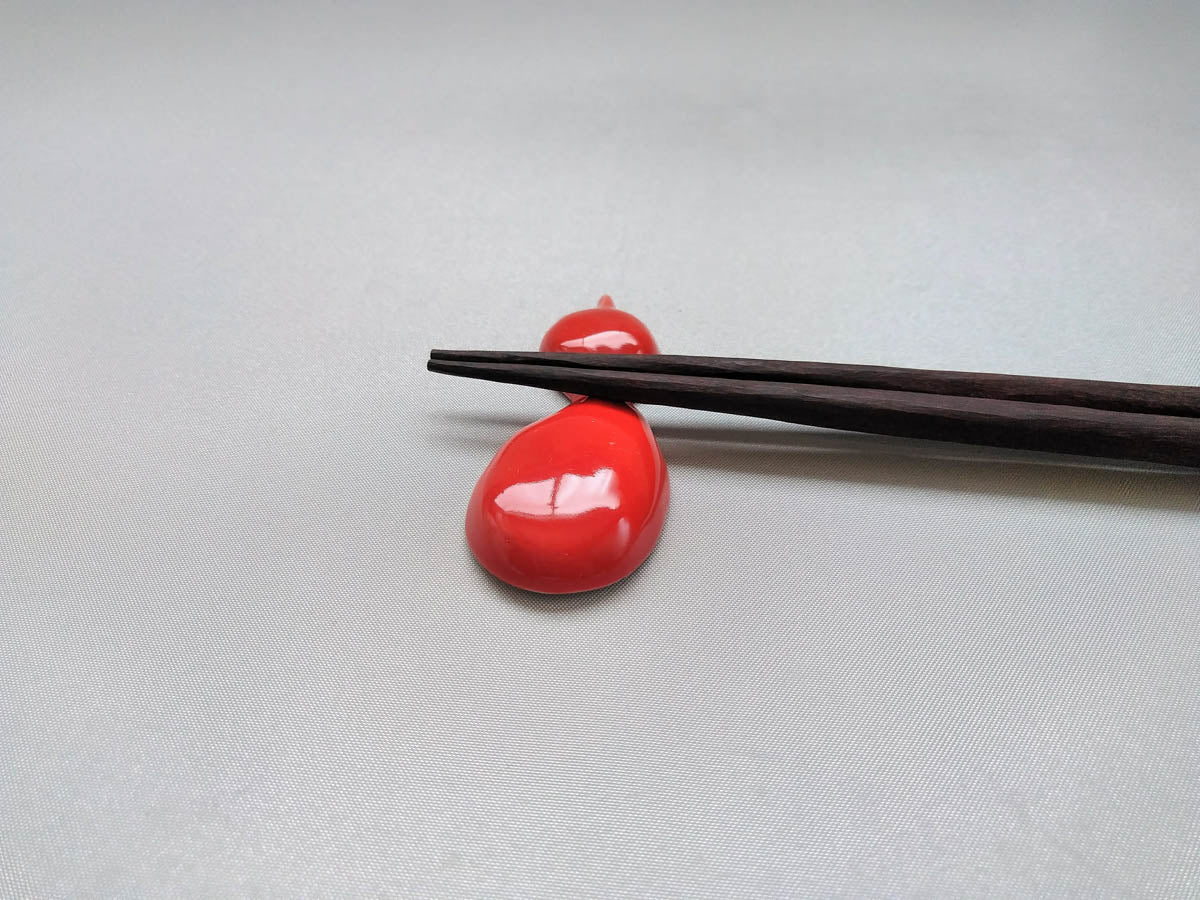 瓢型箸置き 赤【陶工房楽】