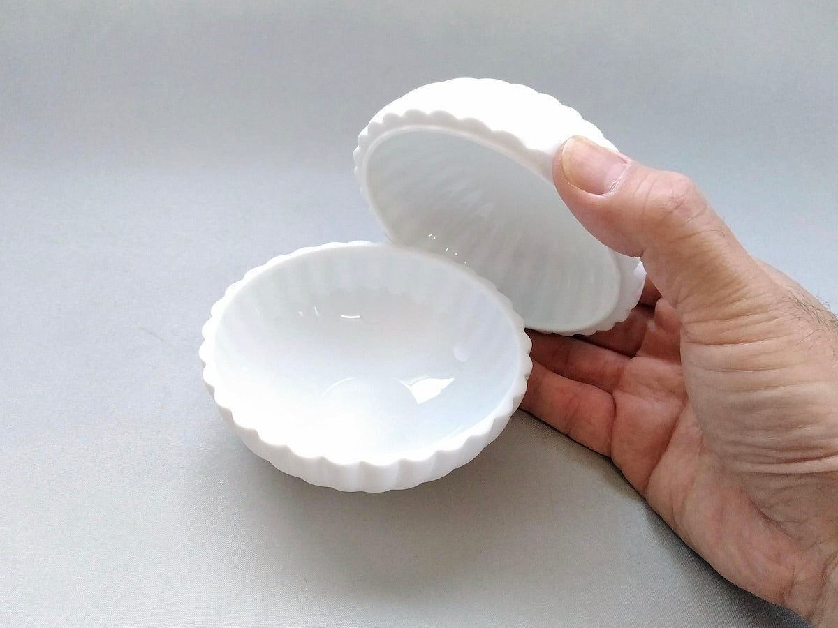 菊割カバードボウル10cm【やま平窯】