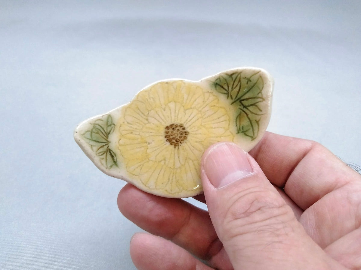 牡丹花箸置き黄【加藤芳平】